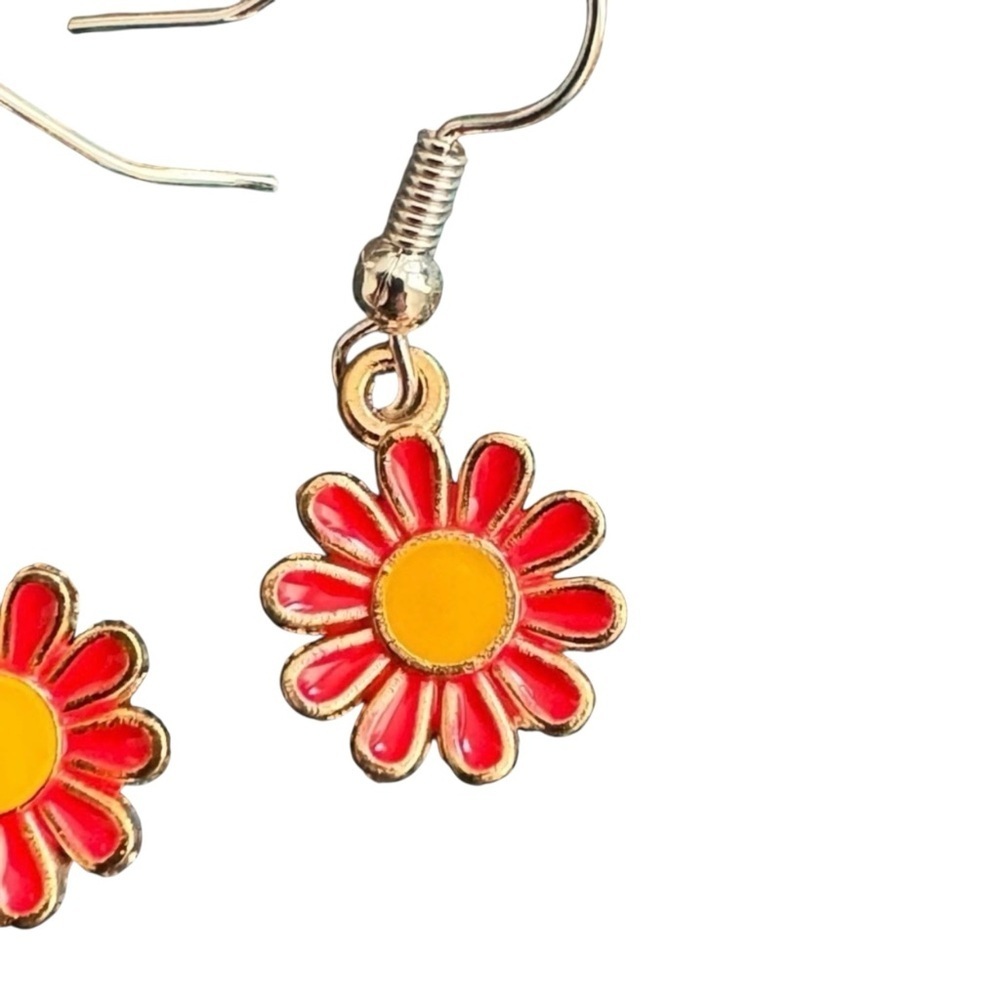 Flower Earrings - Picture 4 of 5